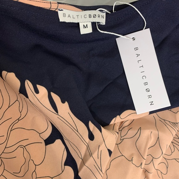 Elegant Navy and Pink Floral One-Shoulder Dress - Picture 7 of 12